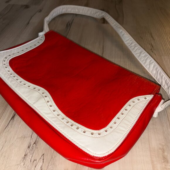 Vintage Red and White Cabrelli Vegan Leather Purse - Picture 3 of 8